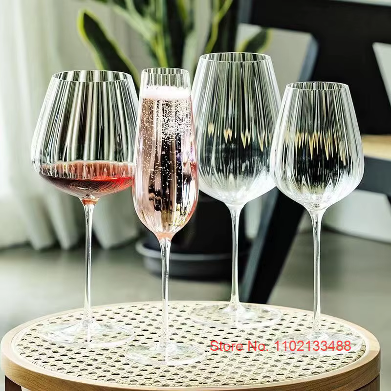 Verres à vin rouge en cristal série prisme optique lumineux