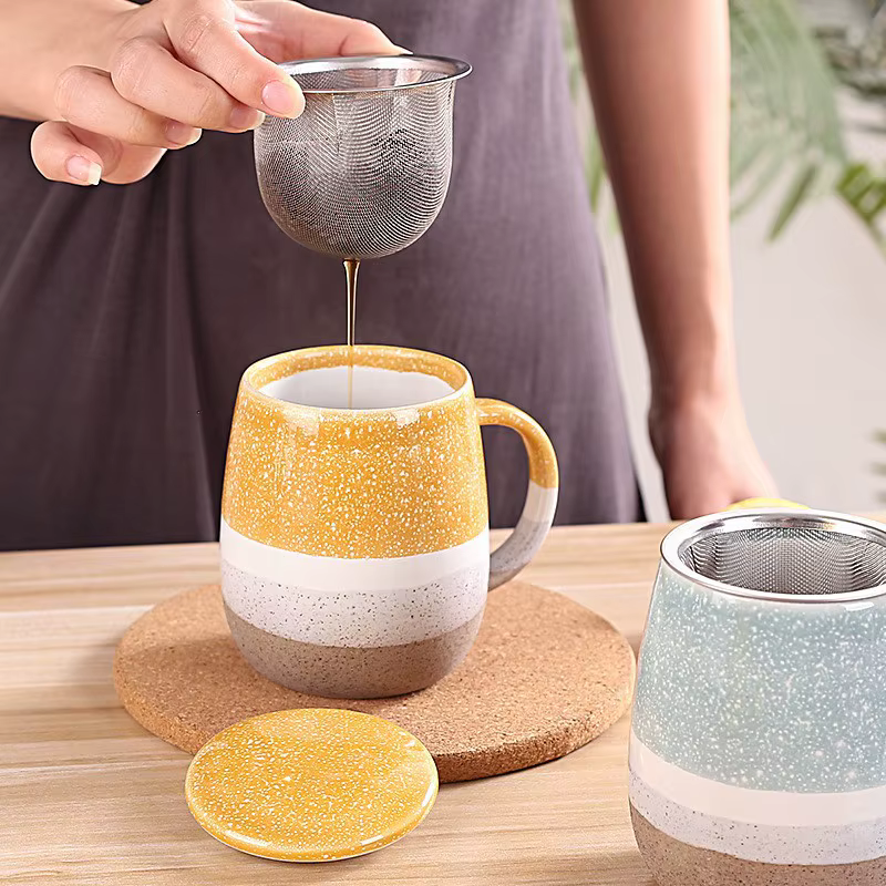 Tasses à café en céramique japonais avec couvercle