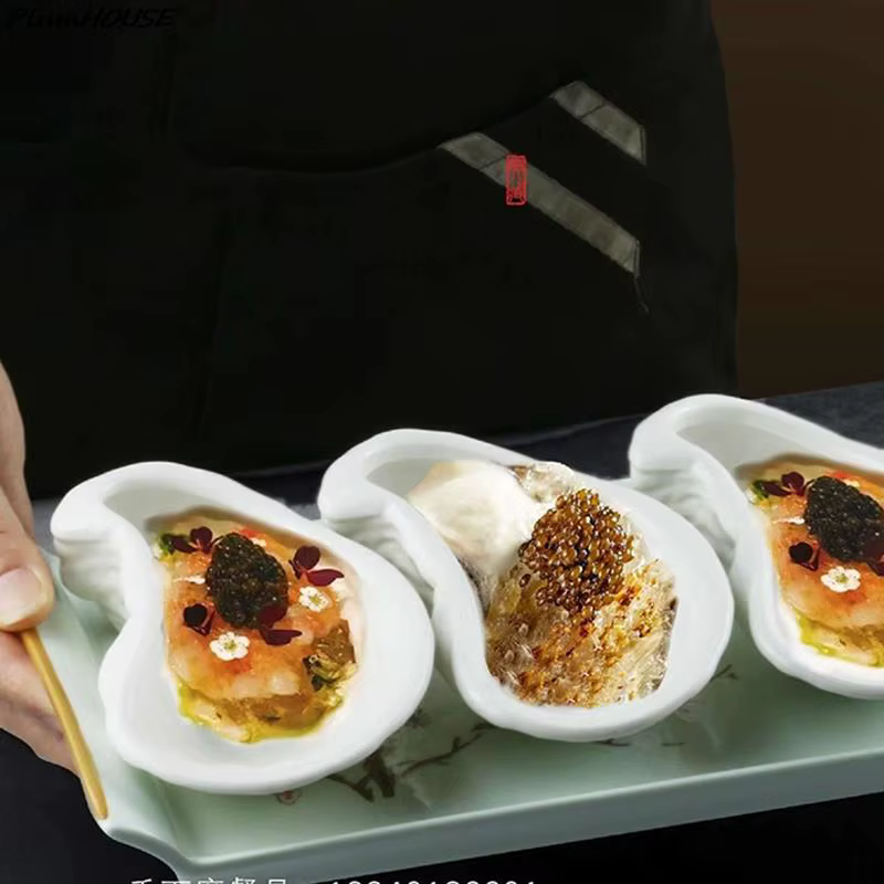 Assiette Irrégulière en Céramique en Forme d'Oyster