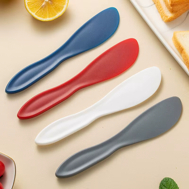 Coupe-beurre en plastique de cuisine