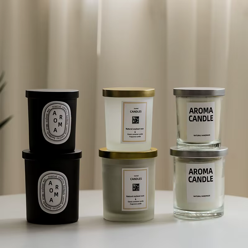 Bougeoirs en verre avec supports d'aromathérapie en métal