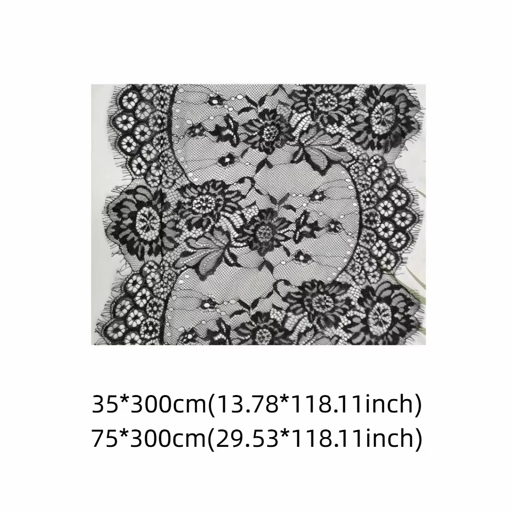 Chemin de table en dentelle blanche