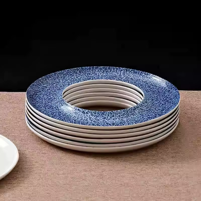 Assiette circulaire en céramique