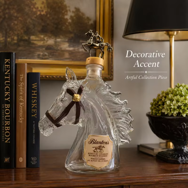 Carafe à whisky en verre en forme de cheval Blanton's