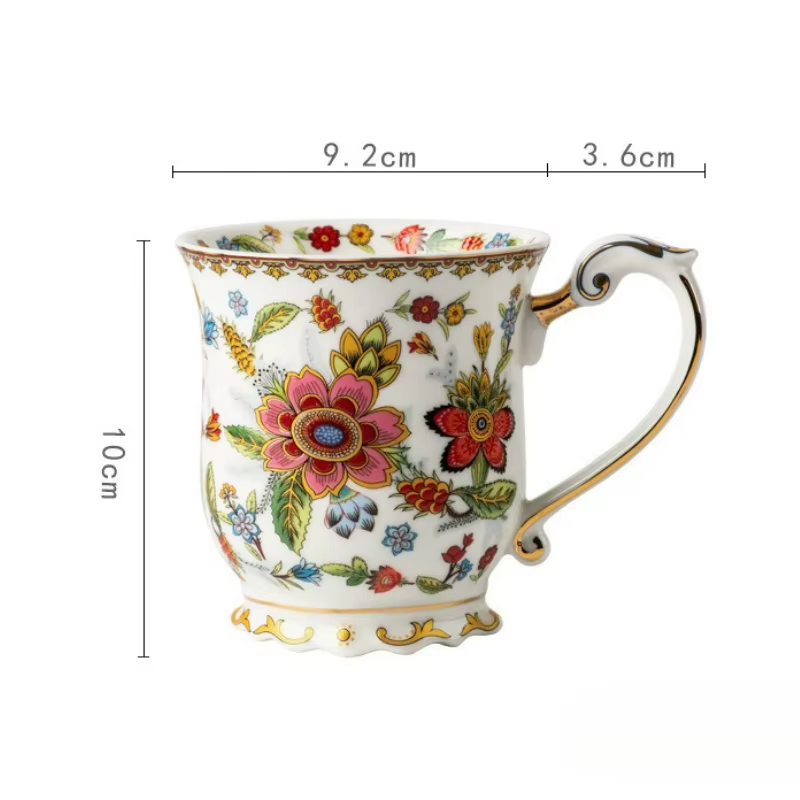 Tasse à café en porcelaine bleue et blanche française