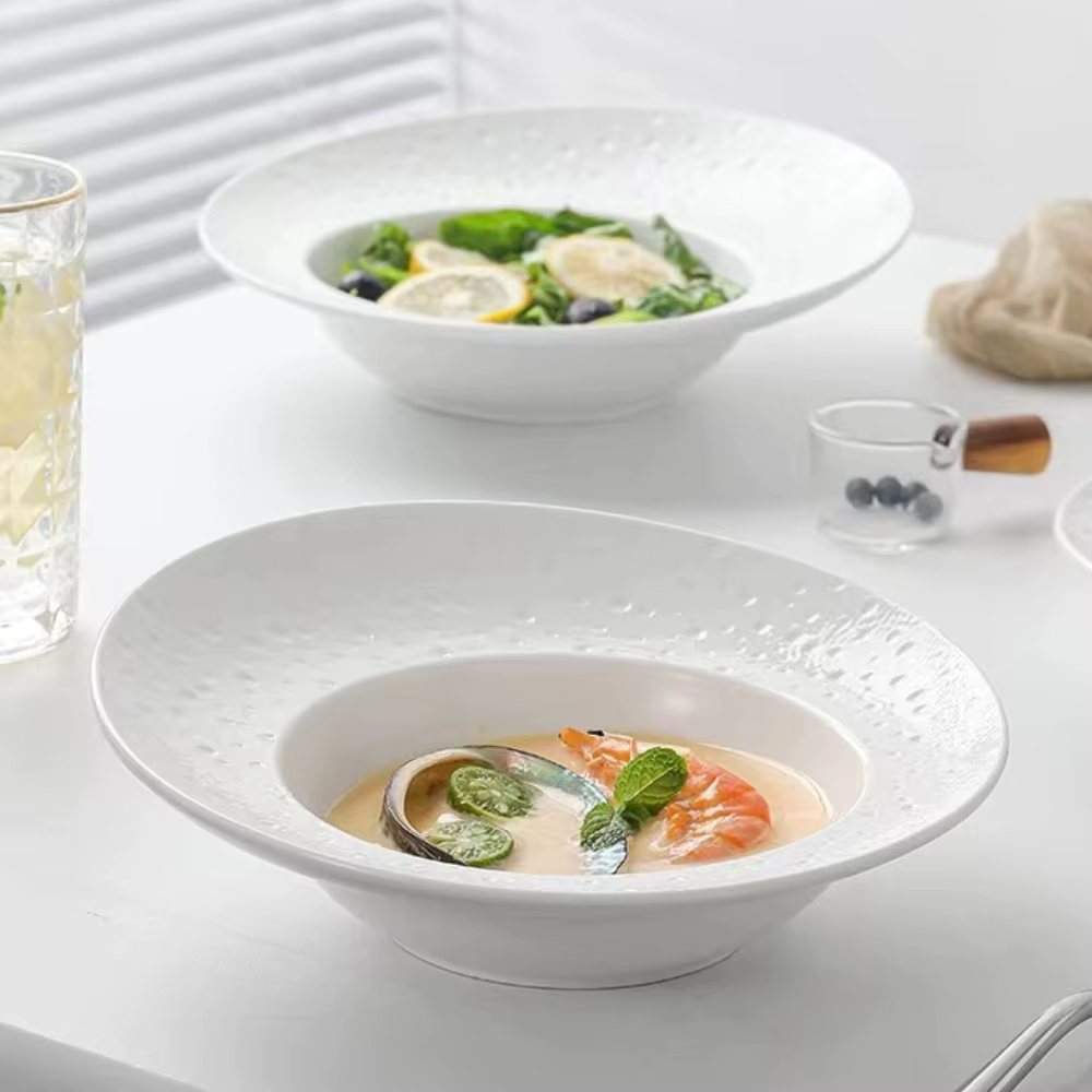 Assiette à salade créative française