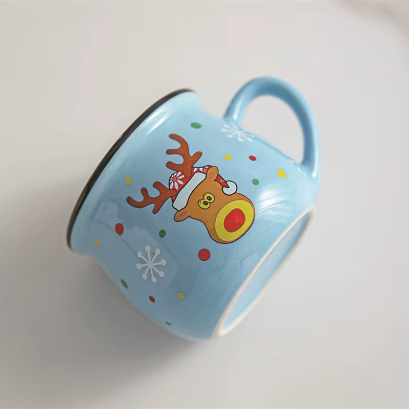 Tasse de noël en céramique