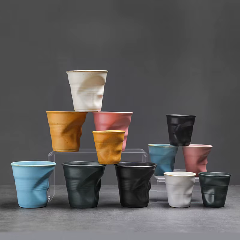 Tasse à café en céramique faite à la main
