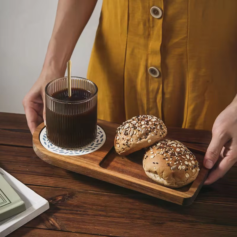 Plateau à café en bois
