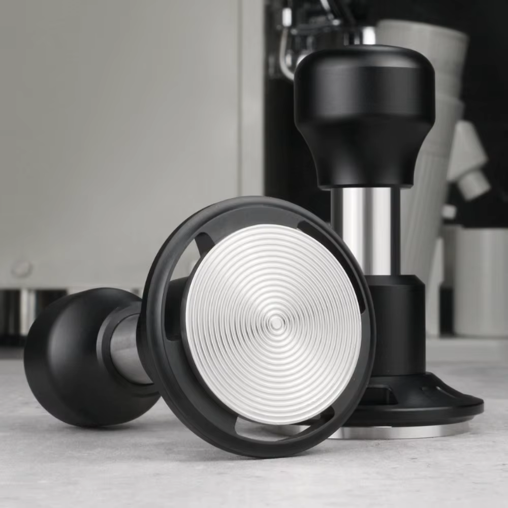 Tamper à café à force constante en acier inoxydable 58