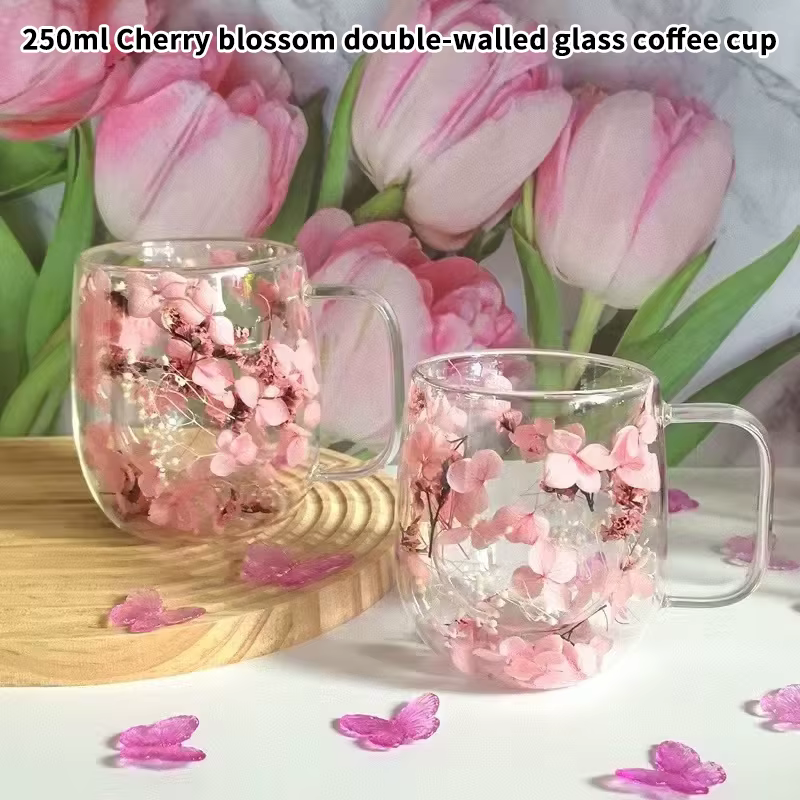 1 tasse à café en verre à double paroi avec un véritable motif de fleurs à l'intérieur