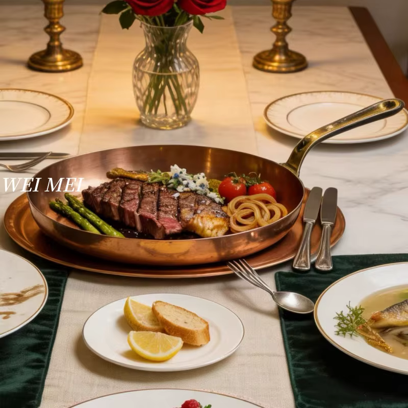 Poêle à steak elliptique vintage en cuivre artisanal