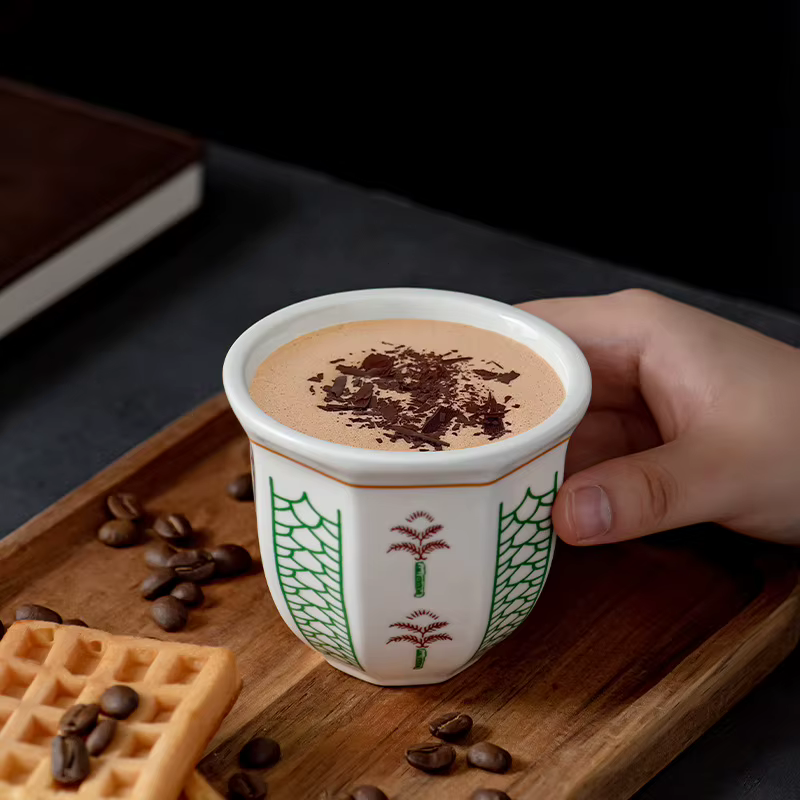 Tasse à Café en Céramique Arabe avec Palmier