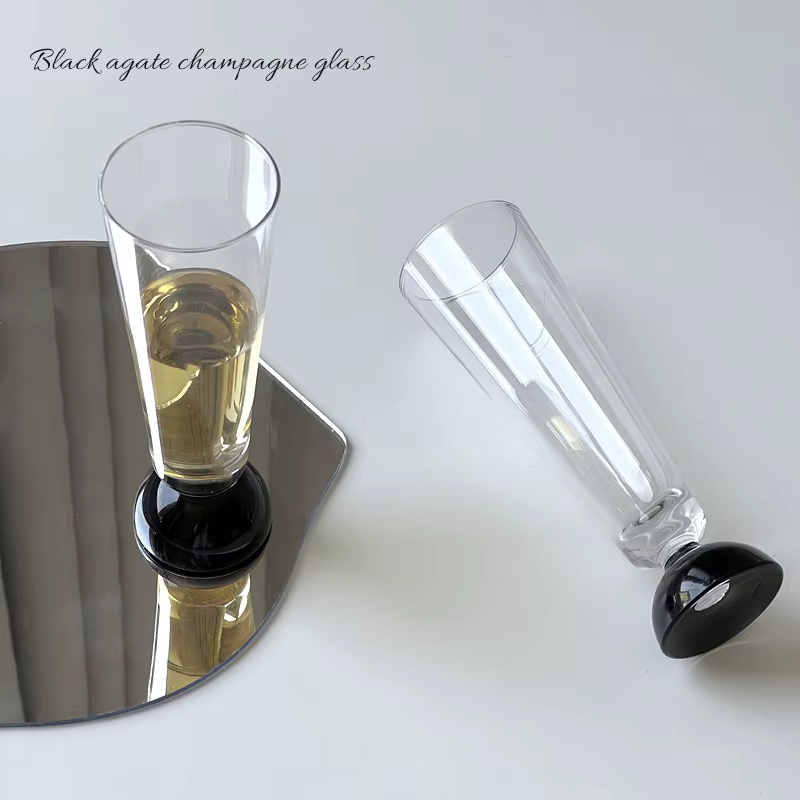 Verres à champagne en agate noire