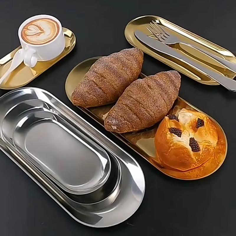 Assiette de cuisine en acier inoxydable doré