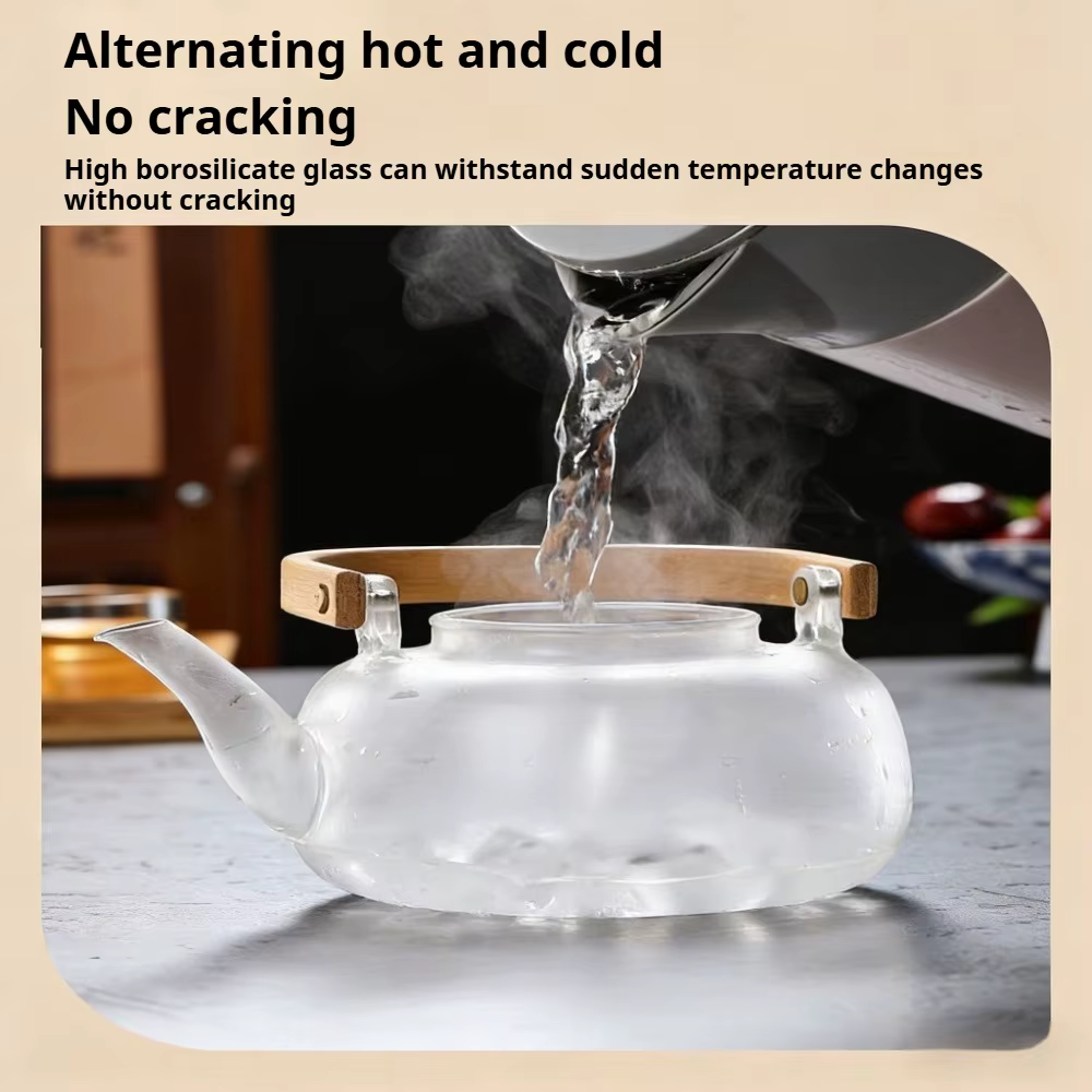 Théière en verre avec infuseur