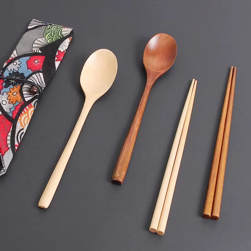 Ensembles de couverts en bois avec cuillère fourchette