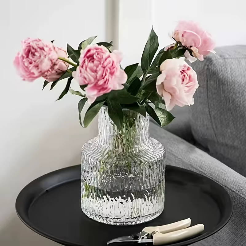 Vase en verre texturé glacier fait à la main