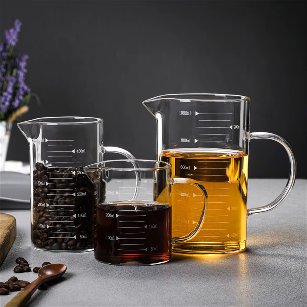 Tasse à mesurer en verre avec poignée