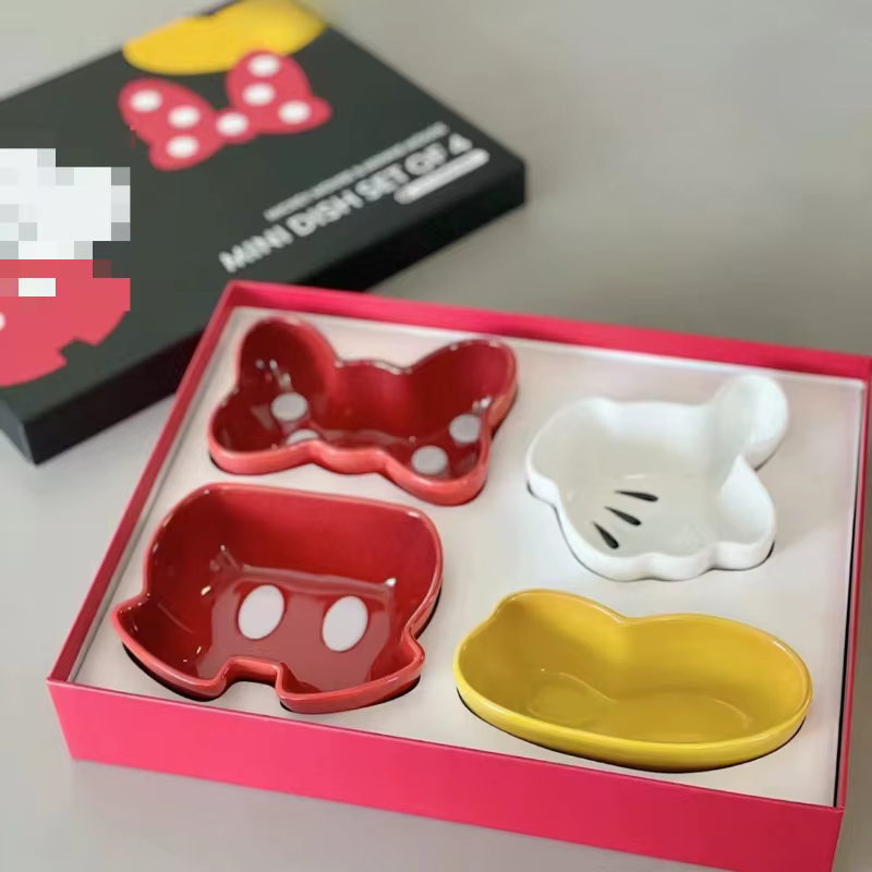 Ensemble d'assiettes à dîner souris mignonne