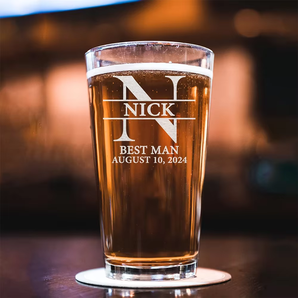 Verre de bière personnalisé pour marié