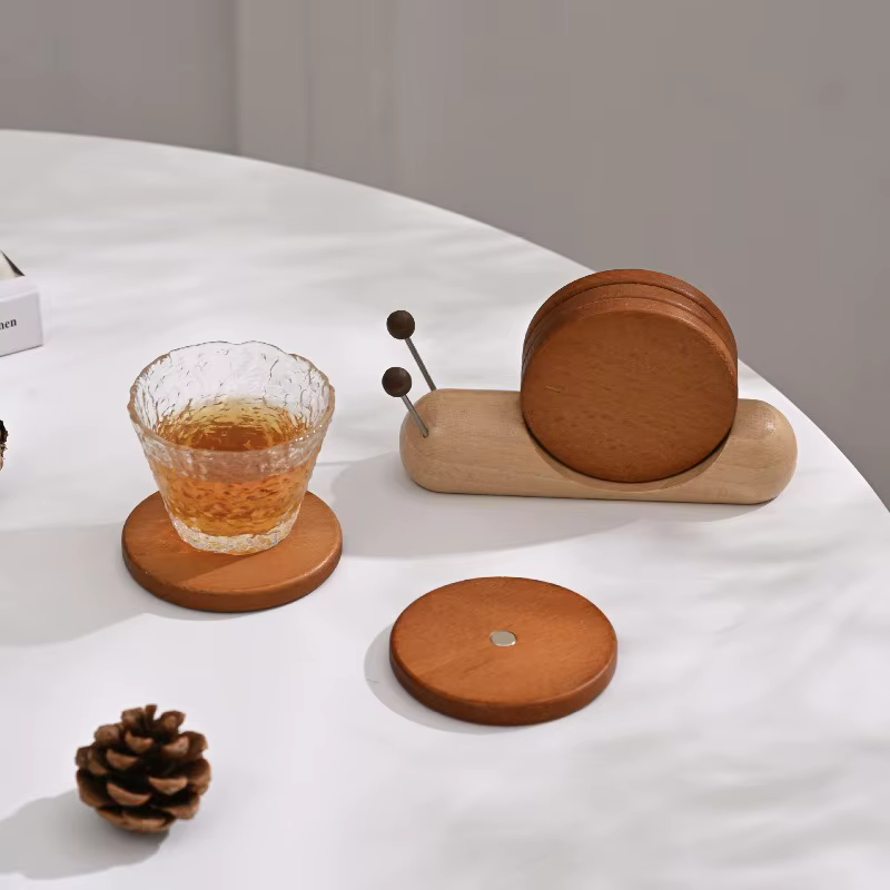 Sous-verres d'escargot en bois massif avec Base antidérapante