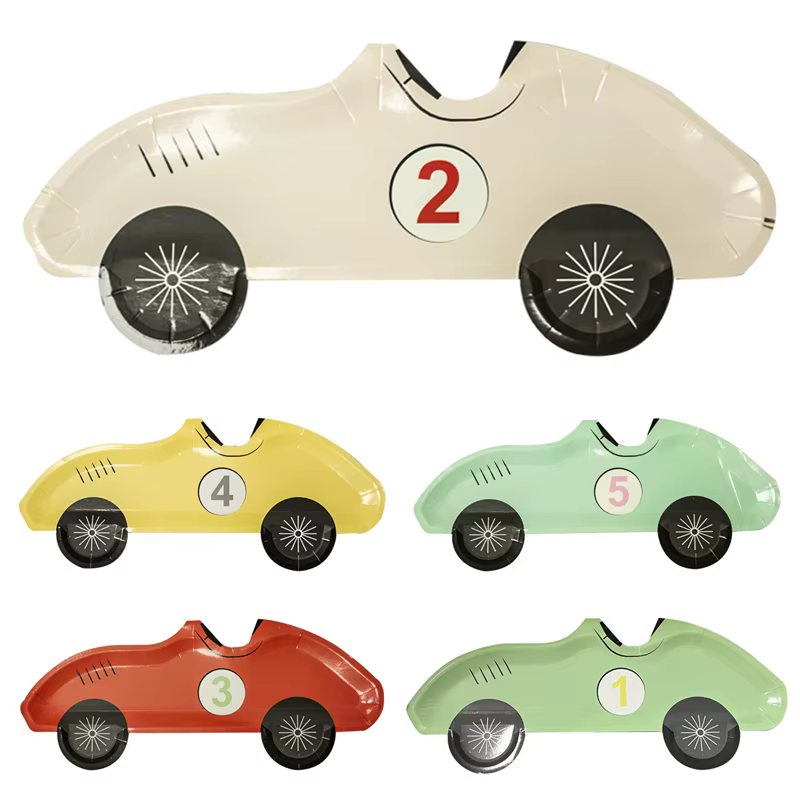 Assiettes en papier jetables en forme de voiture