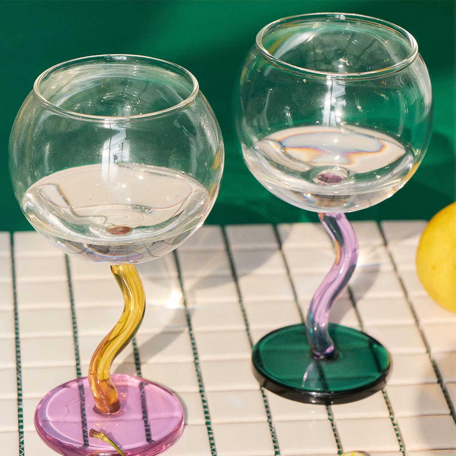 Gobelet de couleur, tasse à bulles