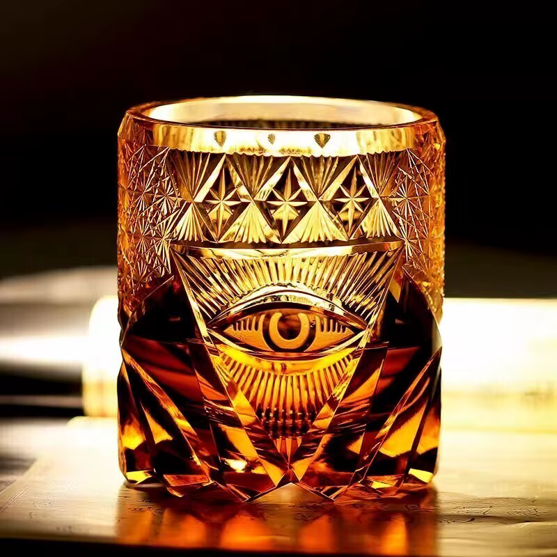 Verre à vin de luxe en cristal Eye Of God