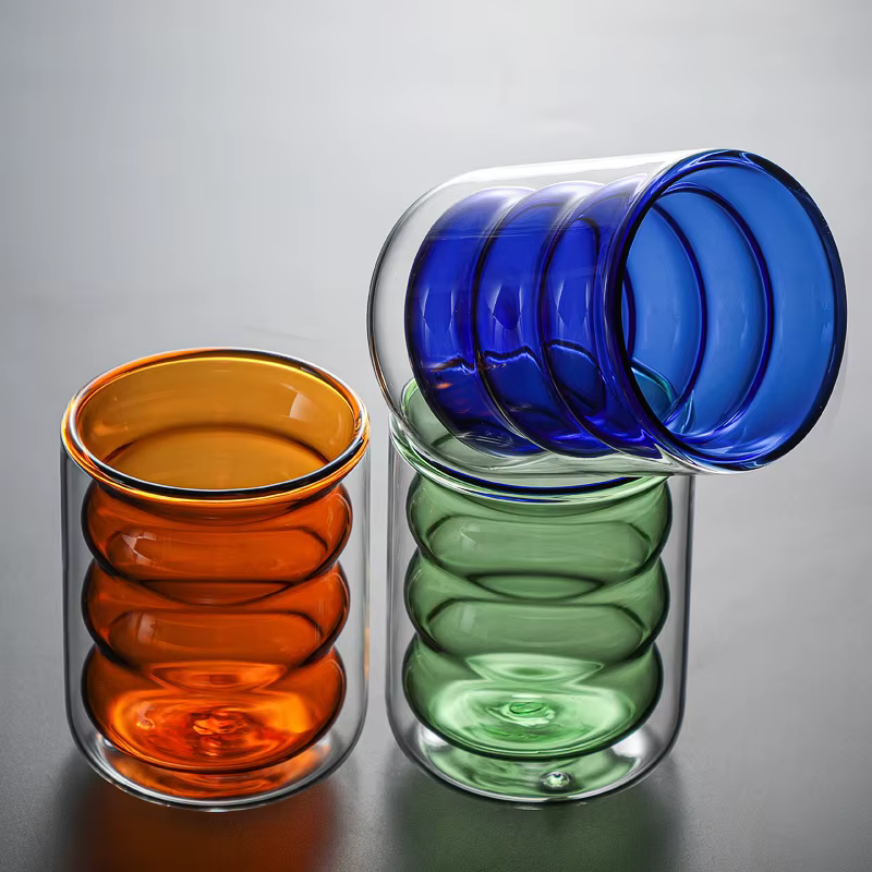 Tasse en verre en forme de vague résistante à la chaleur