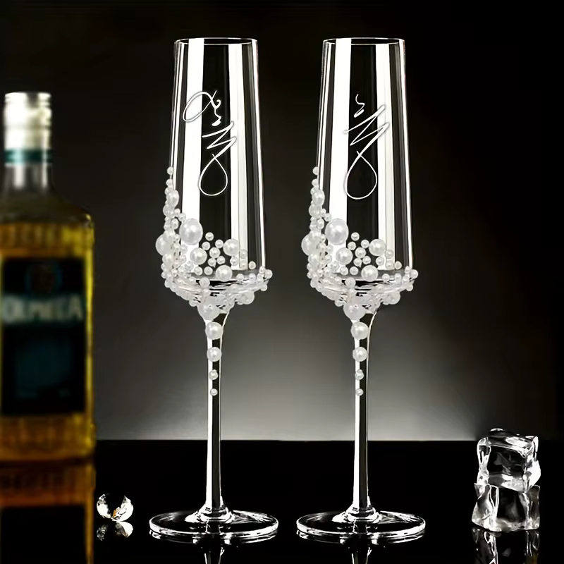 Verres à Champagne élégants en cristal perlé