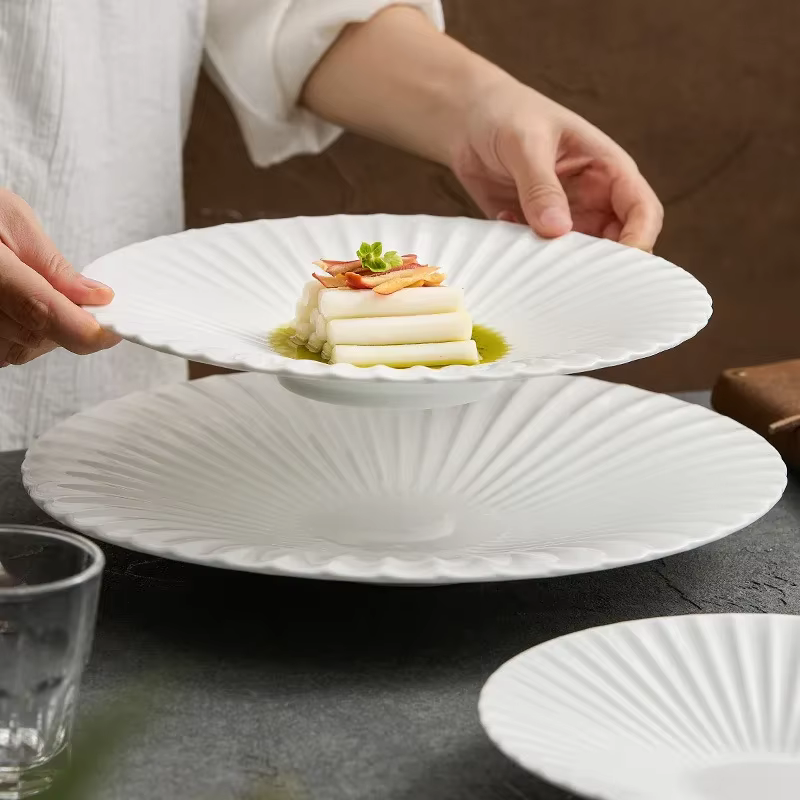 Assiettes à Ume blanches