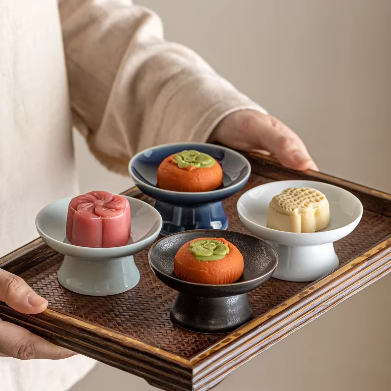 Assiette de fruits secs en céramique exquise