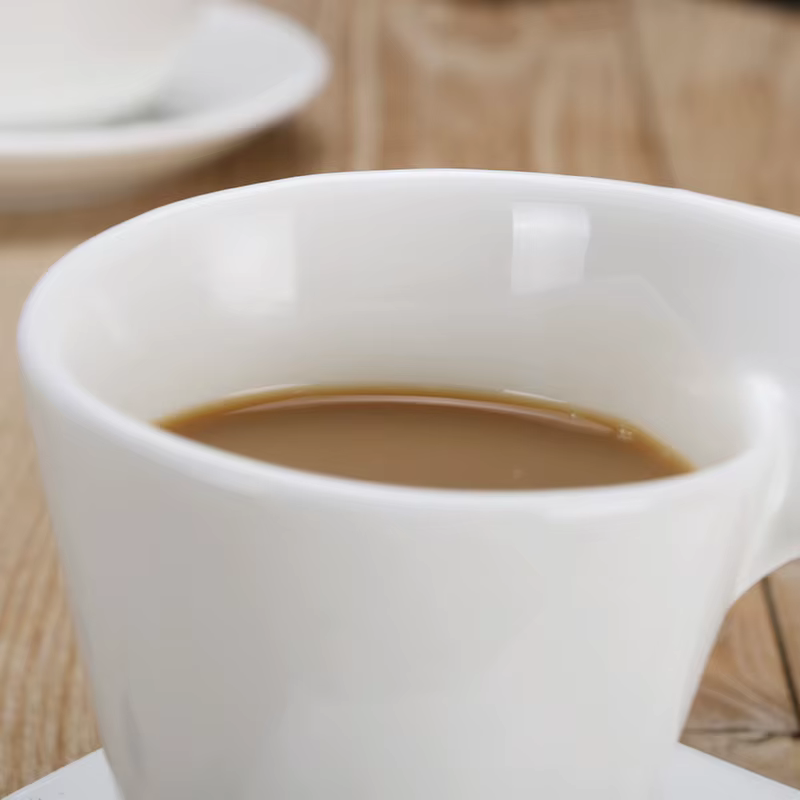 Ensemble de tasses à café et soucoupes en porcelaine ondulée européenne