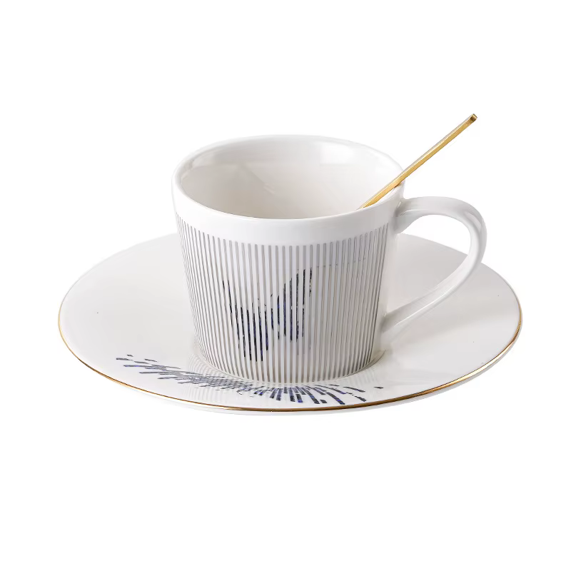 Tasse anamorphique cheval créative