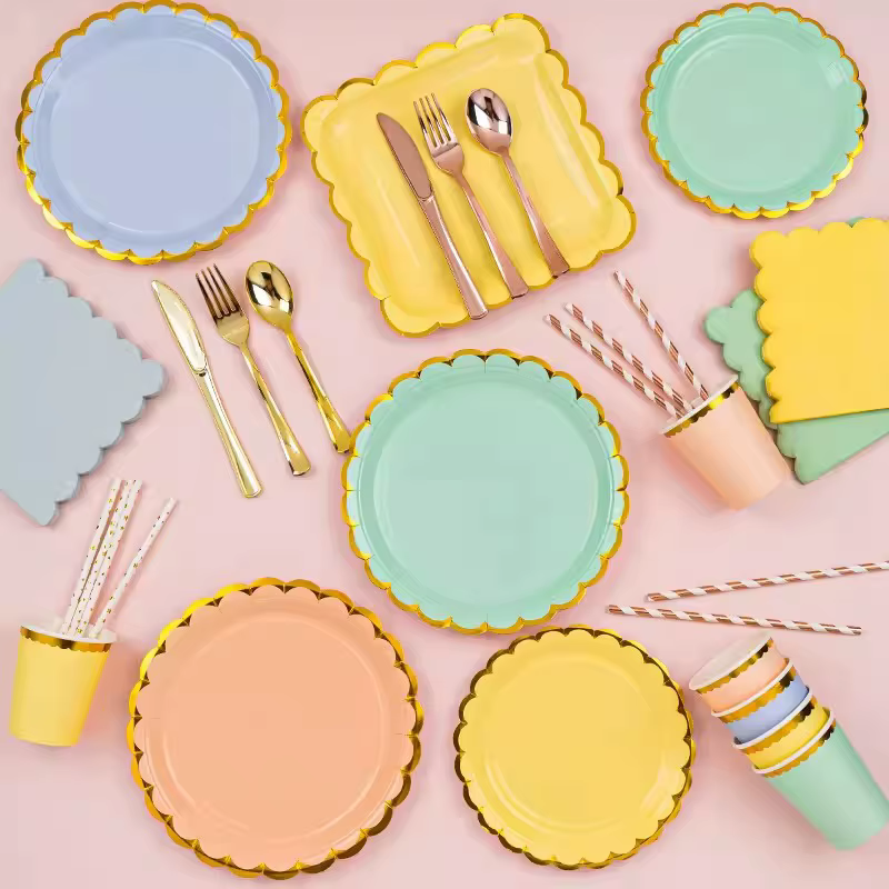 Assiettes de fête jetables