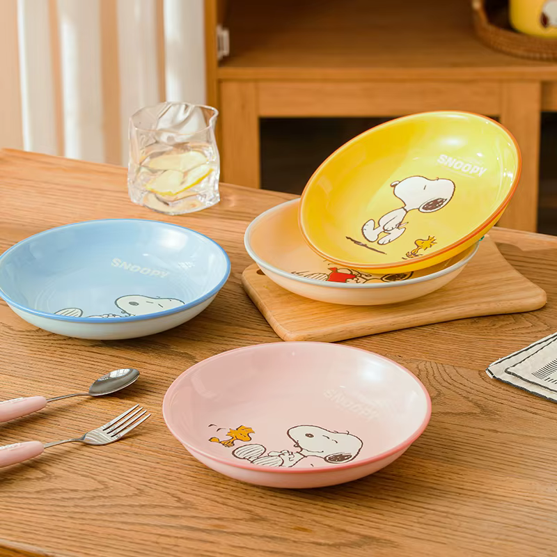 Assiette alimentaire Snoopy de dessin animé