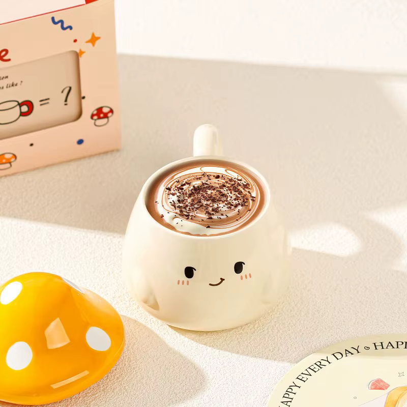 Tasse en céramique champignon avec couvercle