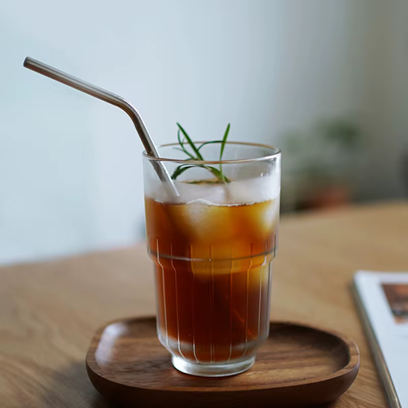 Verre à café à rayures verticales