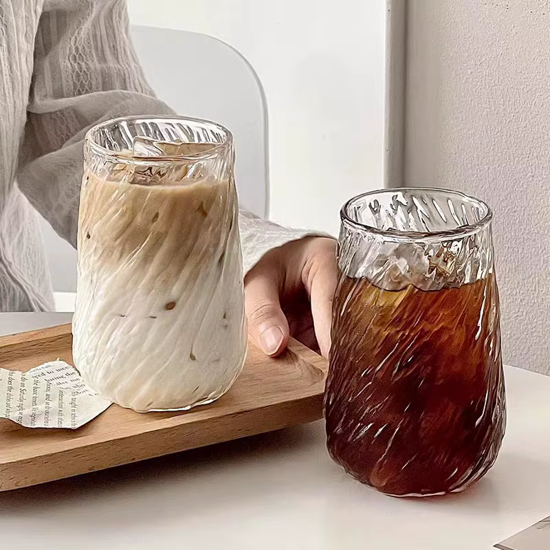 Tasse à café faite à la main avec Texture d'écorce d'arbre