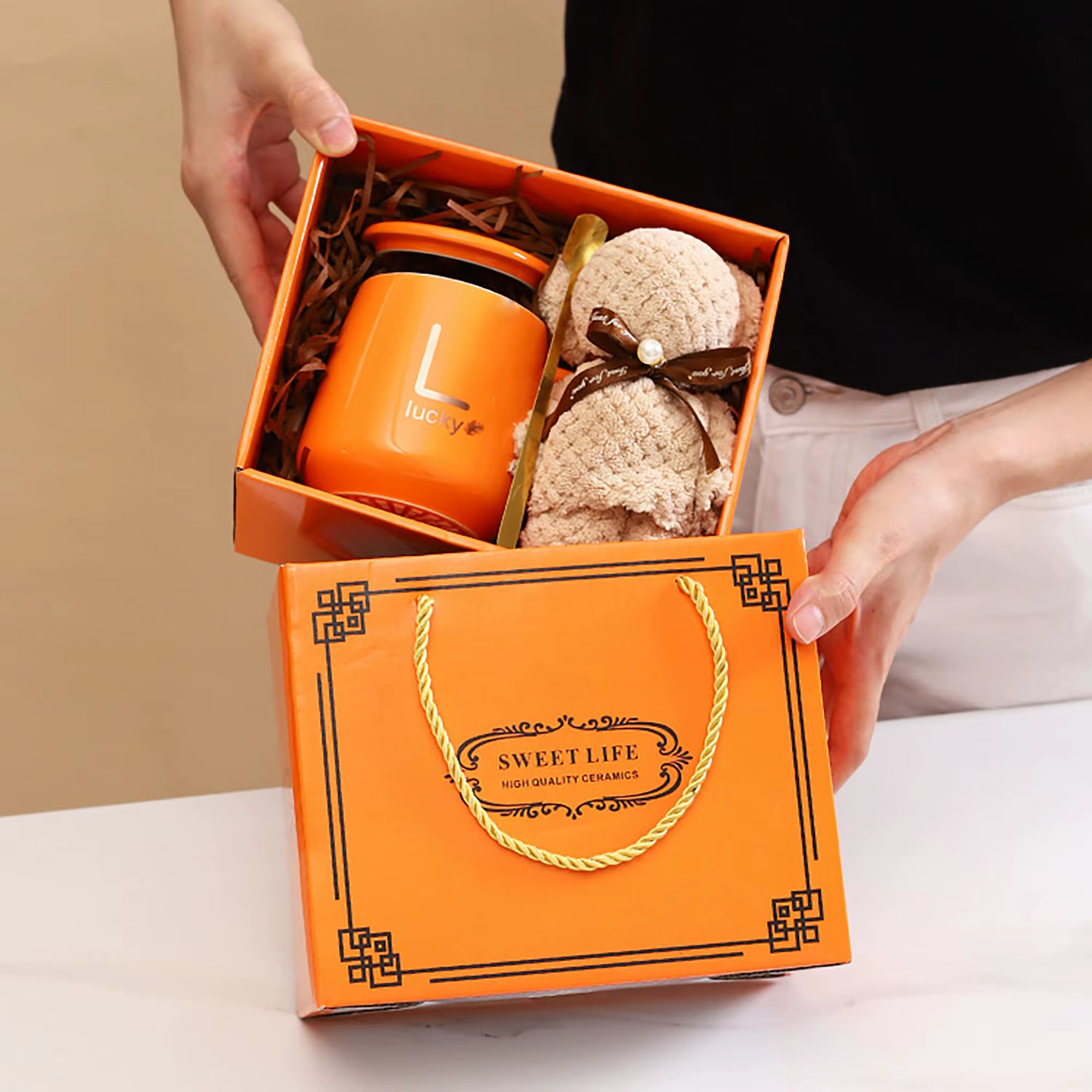 Ensemble de tasses à café en céramique 4-en-1 de luxe avec serviette et cuillère en forme d'ours - Cadeau pour mariage