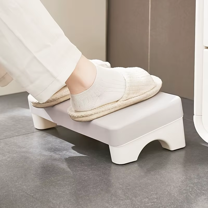 Repose-pieds ergonomique en PP pour bureau. Convient sous le bureau, à utiliser au travail, au canapé et à l'étude. Confortable et peu encombrant.