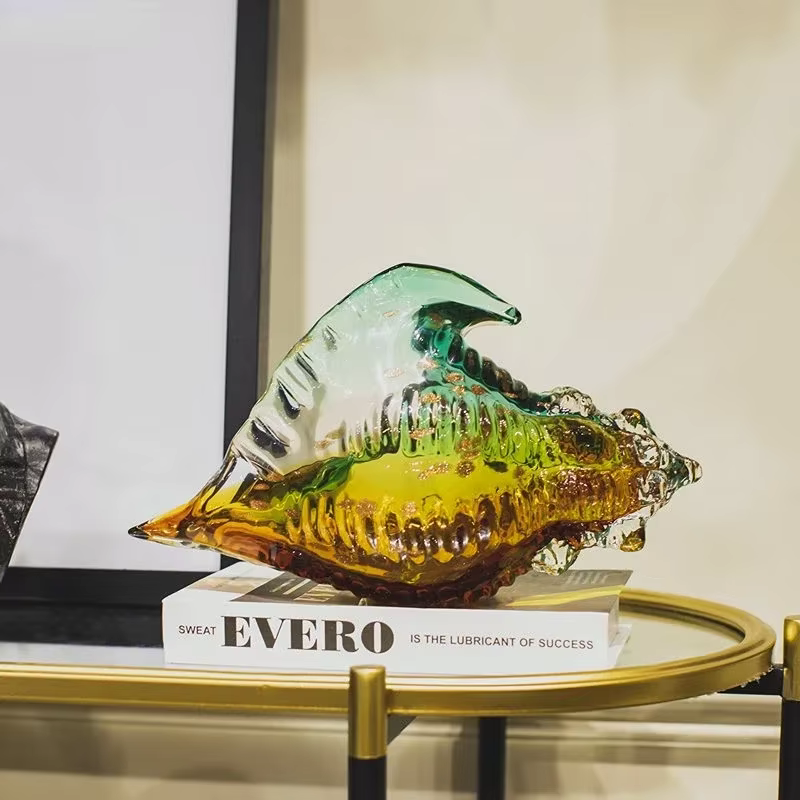 Statue de coquille colorée en verre Transparent