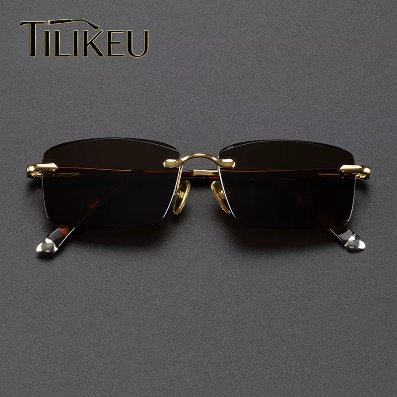 Nouvelles Lunettes de Soleil 2026 en Alliage et Verre Cristal Marron, Classiques pour Hommes, Carrées, Anti-Rayures, Sans Monture, Bords Taillés, Verres Solaires UV400