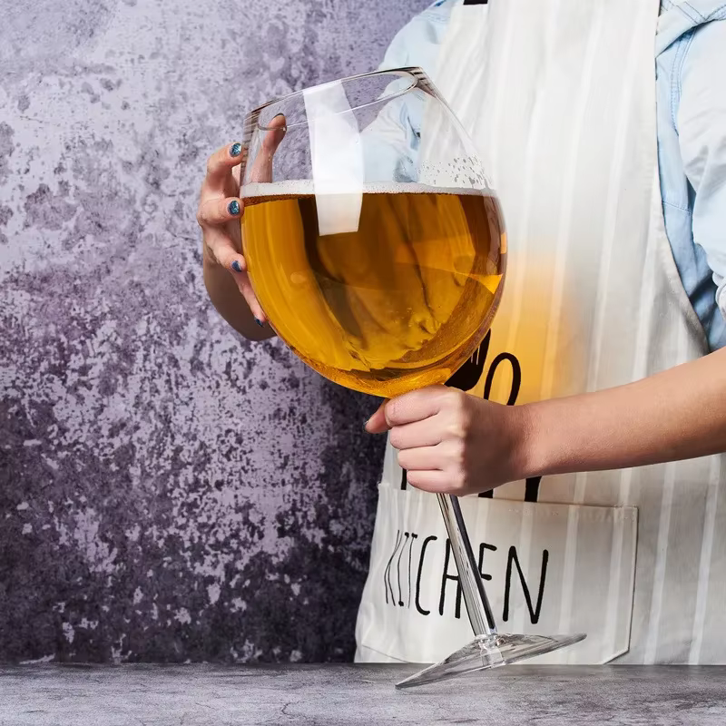 Verre à vin de grande capacité