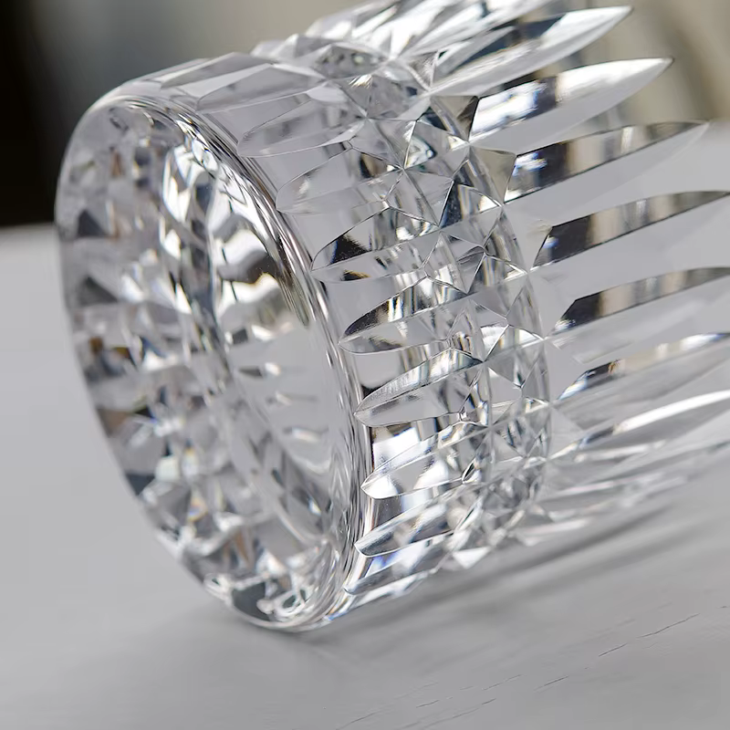 Verre coupé à la main pour clair