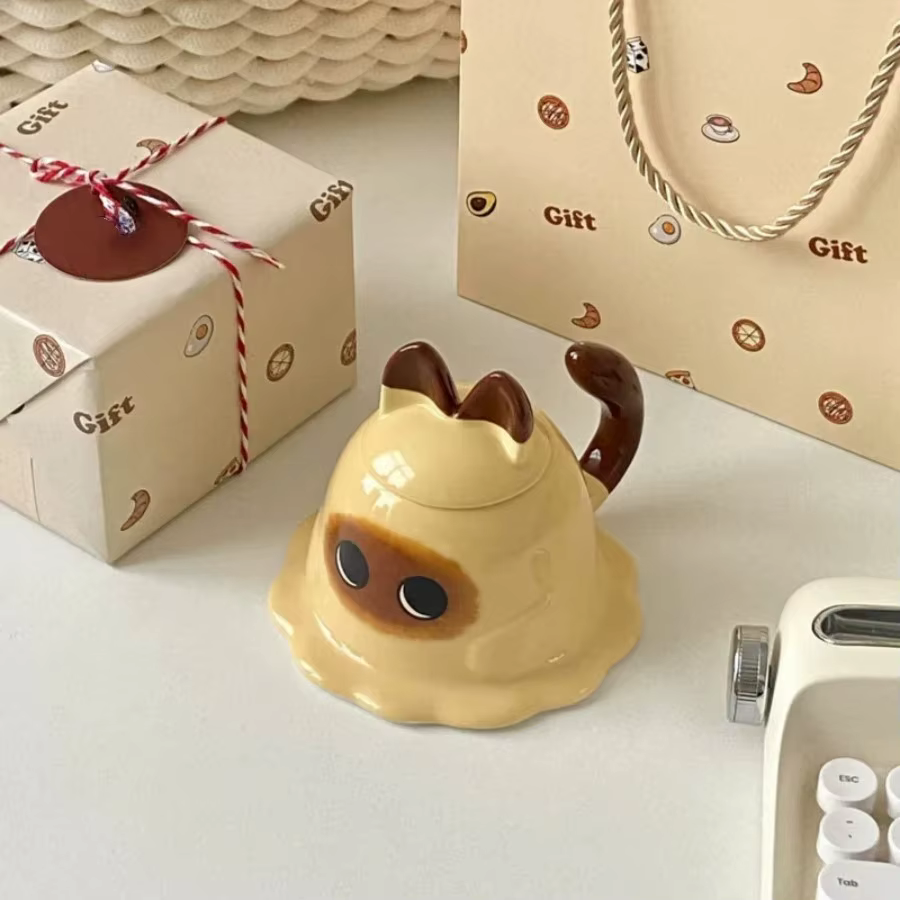 Kawaii chat siamois purée de pommes de terre tasse à café mignon