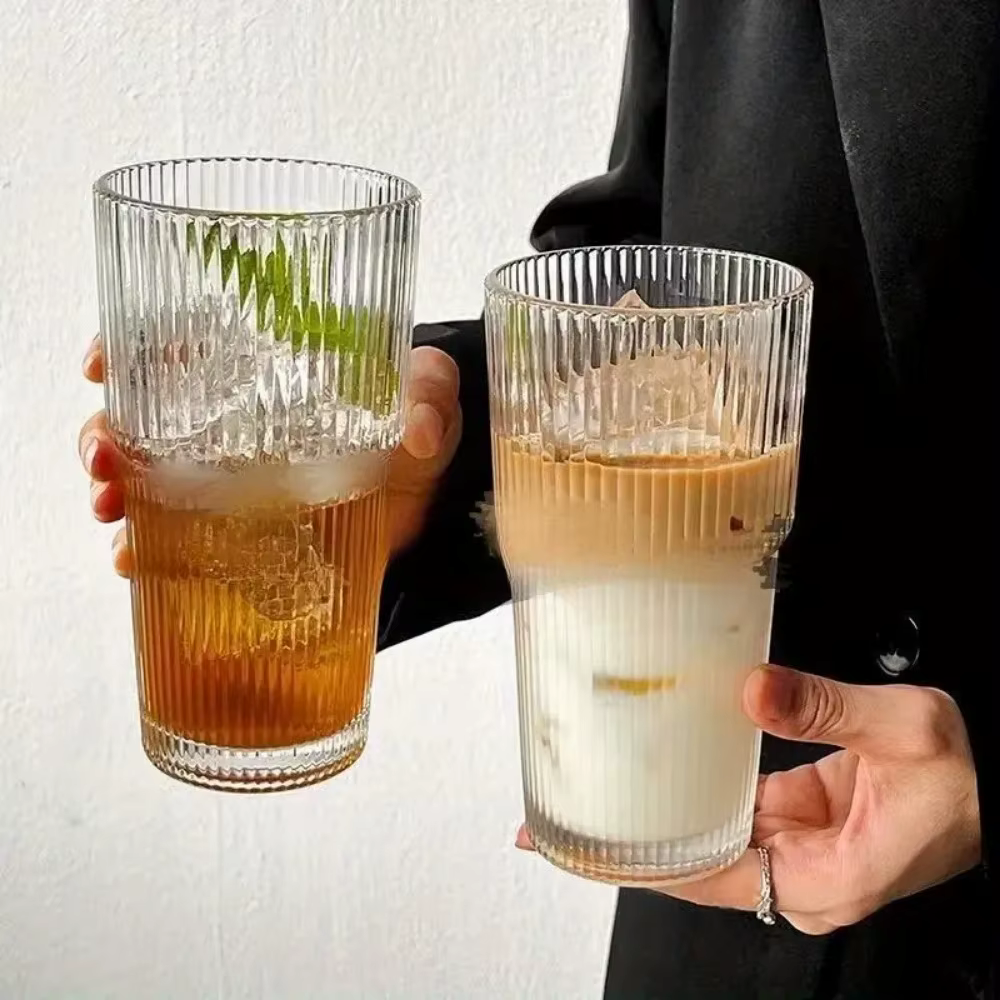 Tasse en verre à rayures de 600ml
