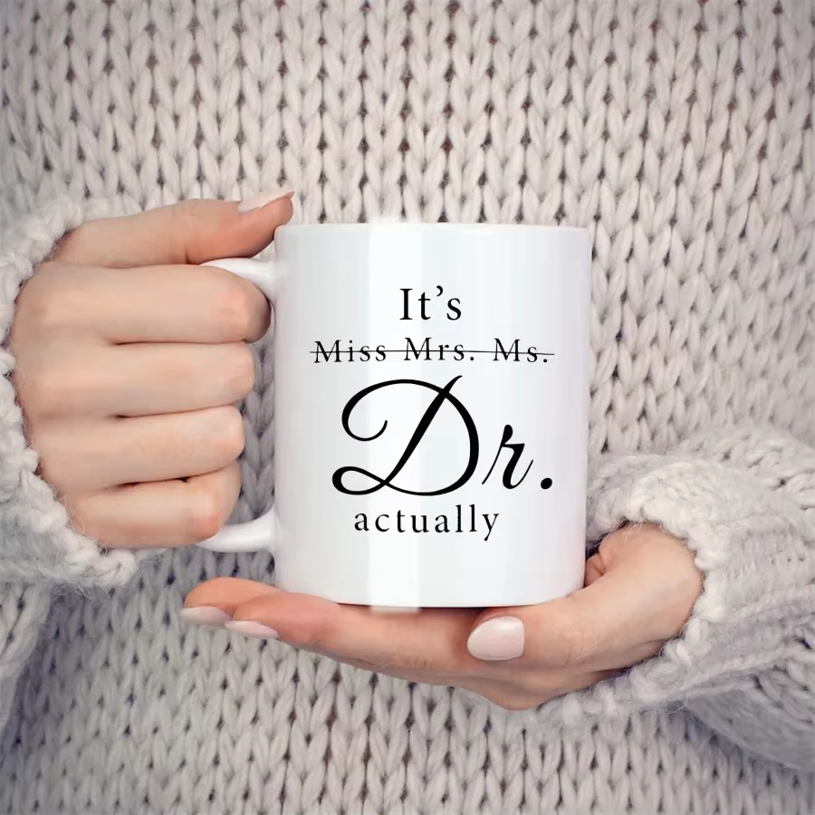 C'est Miss Mrs Ms Dr Actuellement tasses pour femmes Dr PhD collègues ami cadeaux d'anniversaire nouveauté café