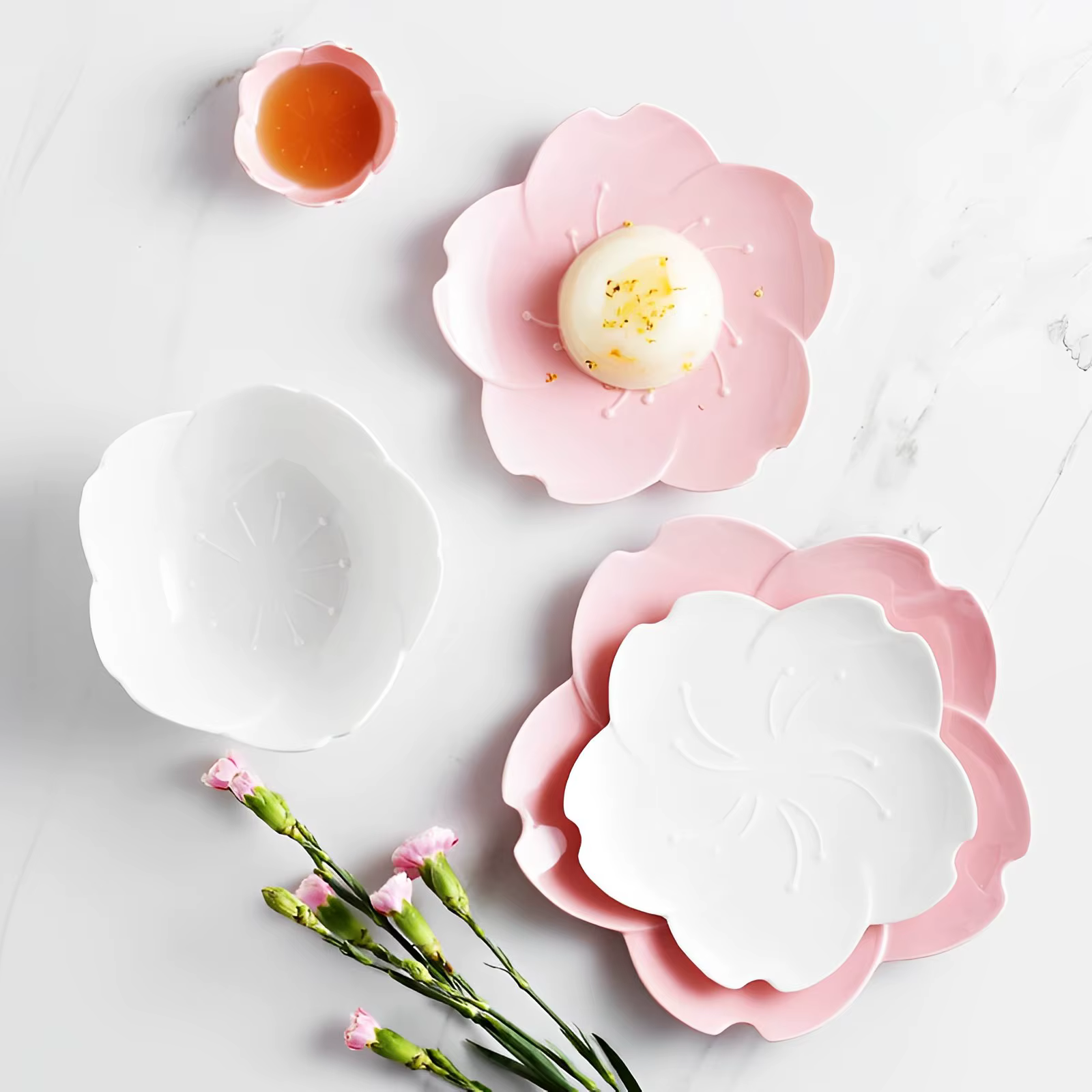Service de vaisselle en porcelaine